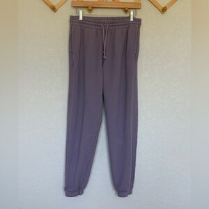 Aritzia Tna Cozy Lavender Boyfriend Sweatpants Size S